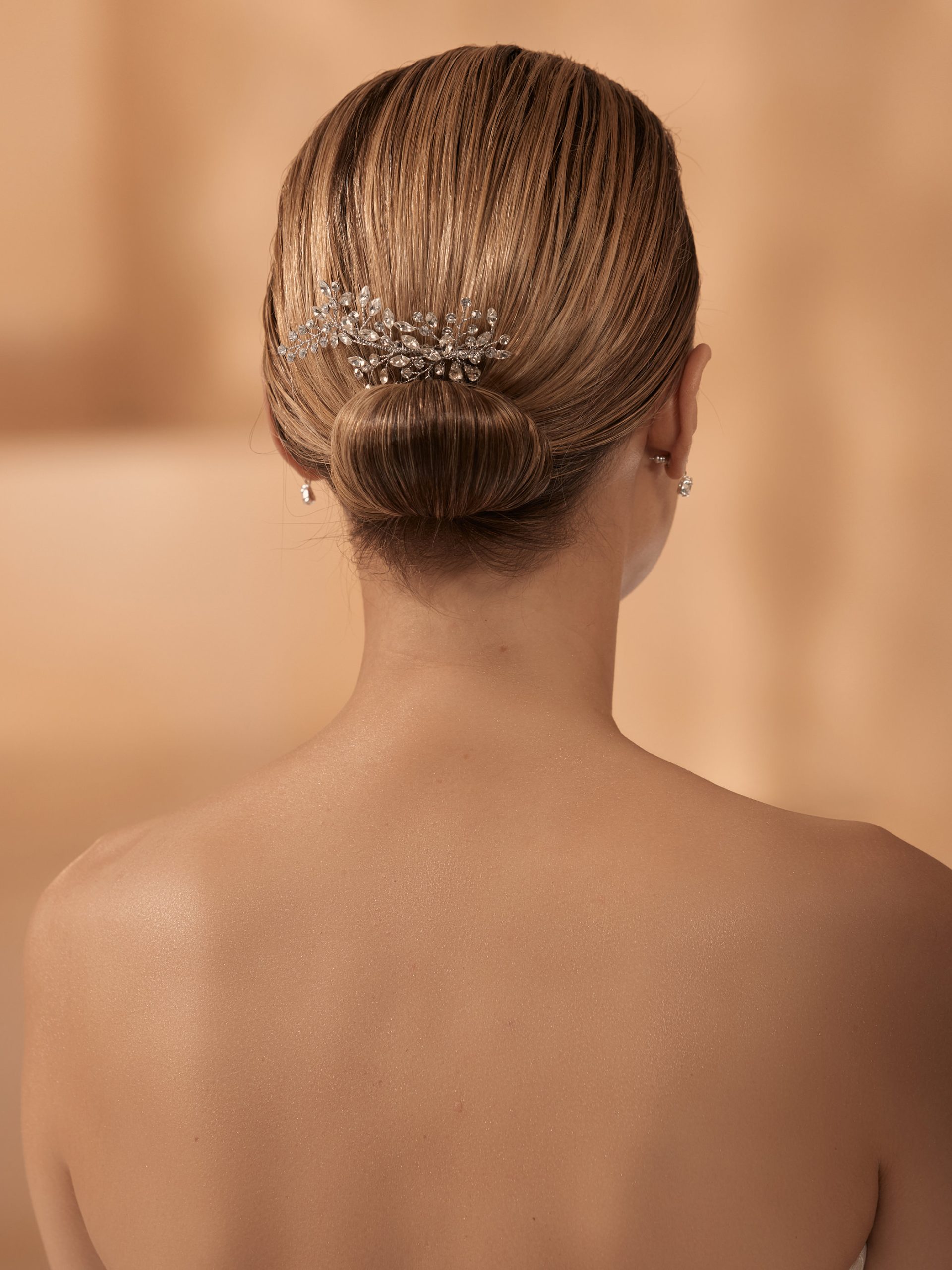 bianco-evento-bridal-headpiece-J030-(1)