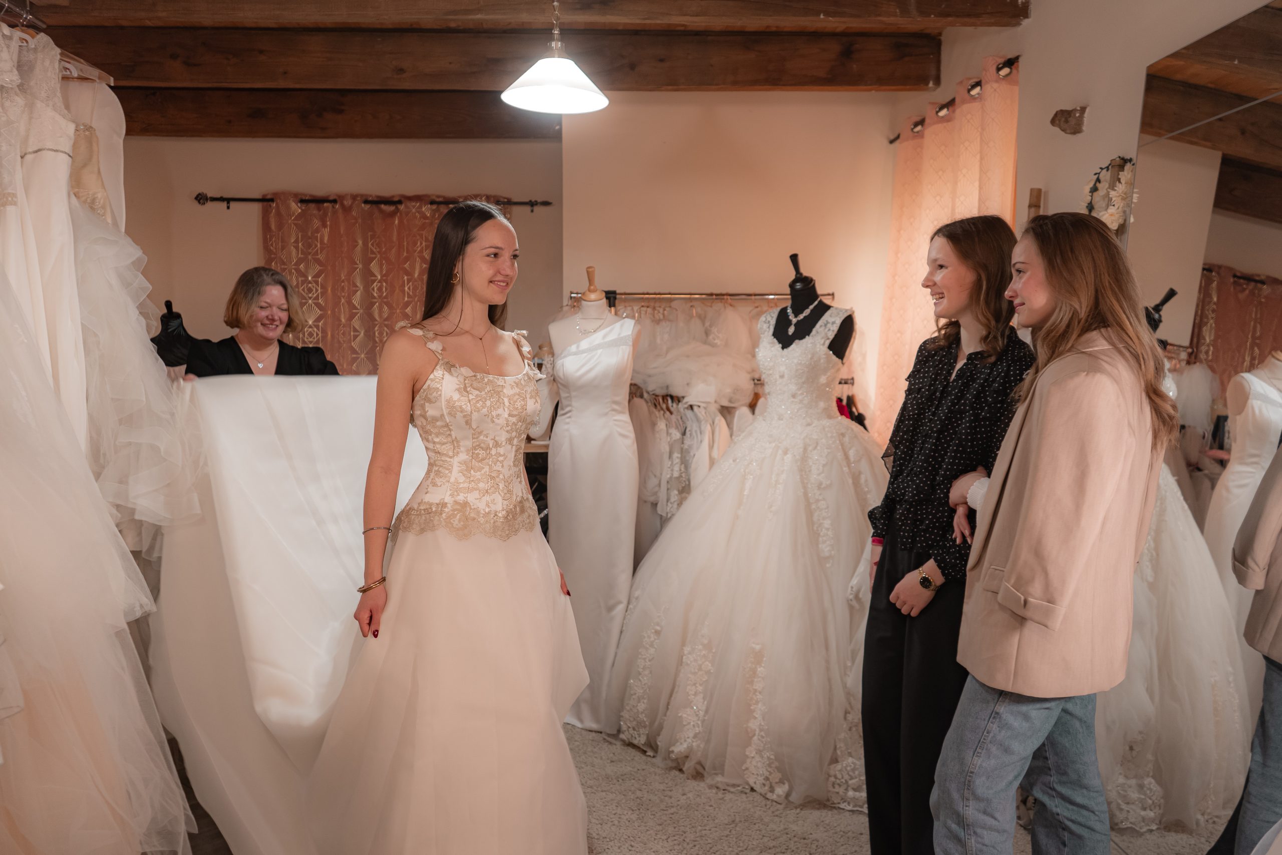Essayage robe de mariée